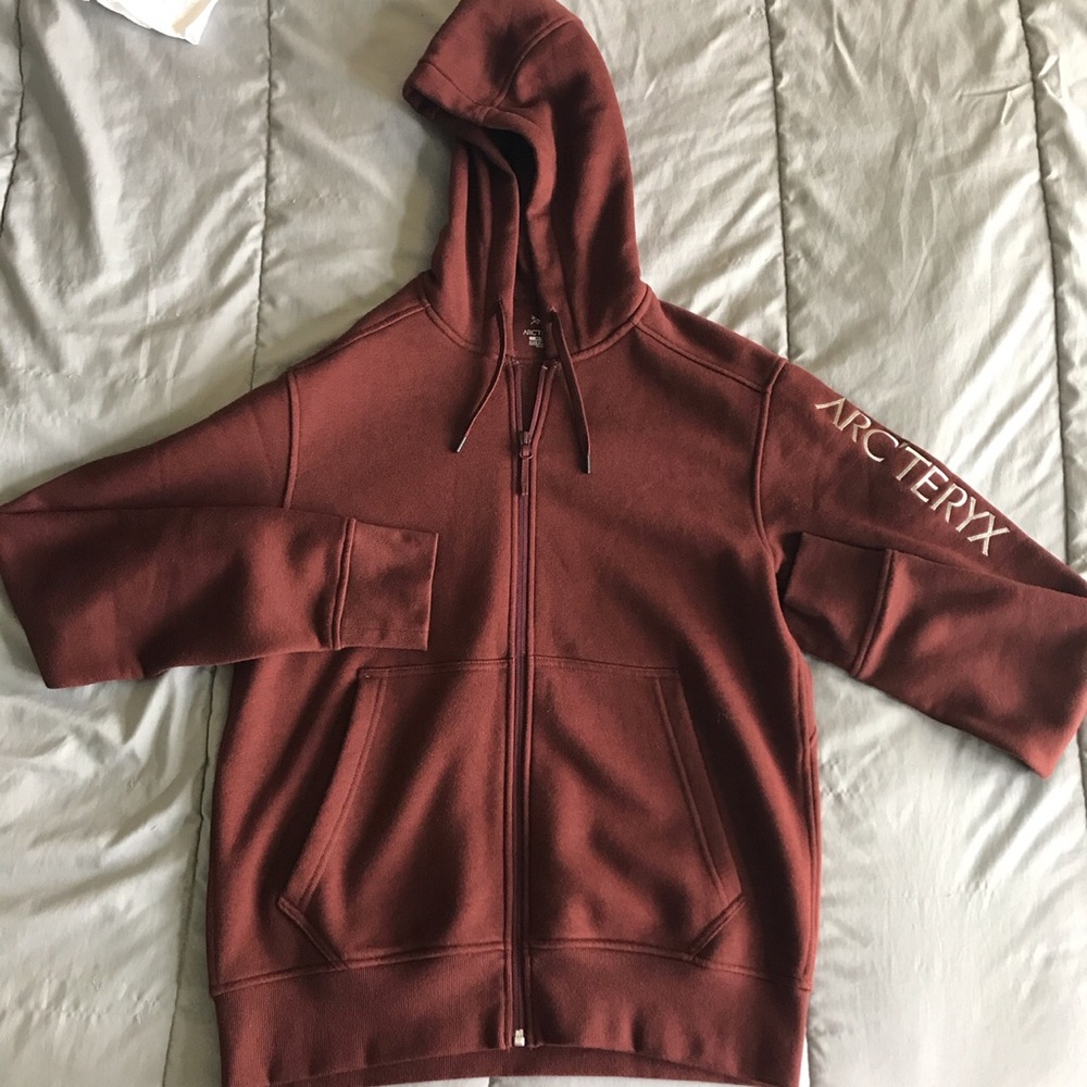 Arc’teryx hoodie